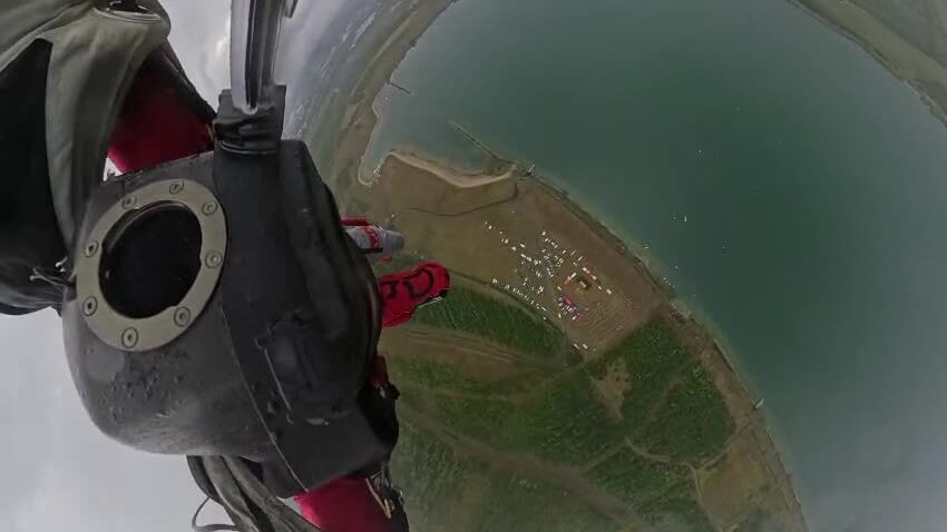 Sky landing vs Sky diving :-)